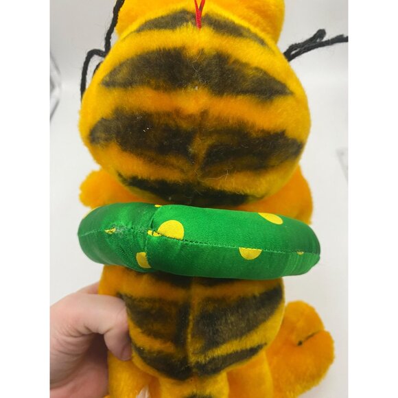 Pool Party Garfield Plush: Vintage Cartoon Cat Collectible from Nanco - Picture 10 of 10